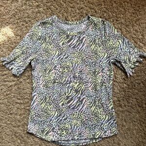 Women’s No Boundaries Animal Print Shirt; Pink/Yellow/Purple/Gray; Size L